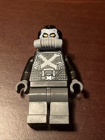 LEGO Marvel Civil War Crossbones Minifigure (76050) sh262 New From Set