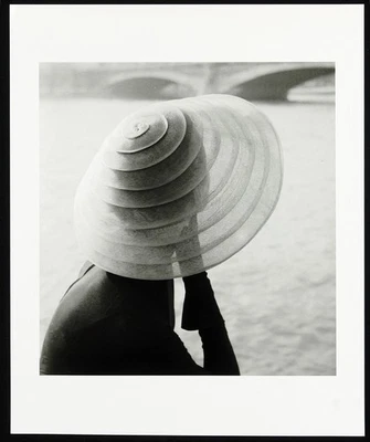 Modefotografie. "Model mit Hut", Paris 1951/2018. Regina RELANG (1906-1989 D) - Bild 1 von 3