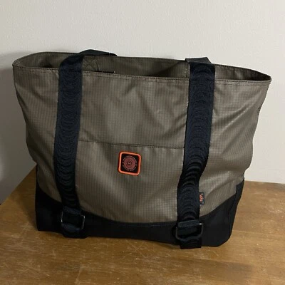 Bolso de Mano Vans X Spitfire Patineta Correa de Sujeción Cremallera Superior Verde Negro Foto 1 de 4