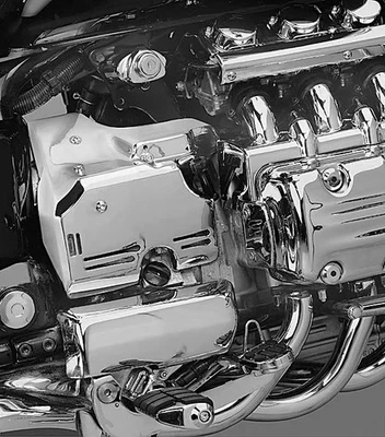 Kuryakyn 变速箱盖套装 - 铬合金摩托车街头自行车 7710 kur7710 — 第 1/4 张图片