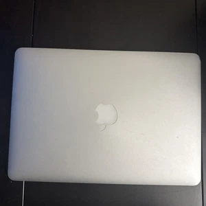 Macbook Mac Book Air Model A1466 1.3 GHz Core i5 Laptop FOR PARTS / Repair - Picture 1 of 10
