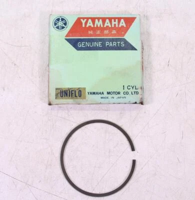 Yamaha AT1 1969-1971 NOS OEM 1er anillo de pistón 248-11611-80 Foto 1 de 4