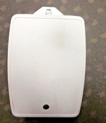 MG ELECTRONICS MGT1640P PRI 120VAC SEC 16.5VAC 40VA TRANSFORMADOR CON LED Foto 1 de 4