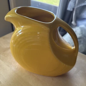 Homer Laughlin Fiestaware Large Disk Pitcher 67oz Yellow - Picture 1 of 11