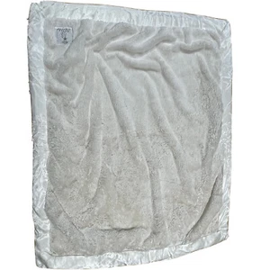Little Giraffe Baby Blanket Super Soft Lux Faux Fur Off White Size 27”x32” USA - Picture 1 of 4