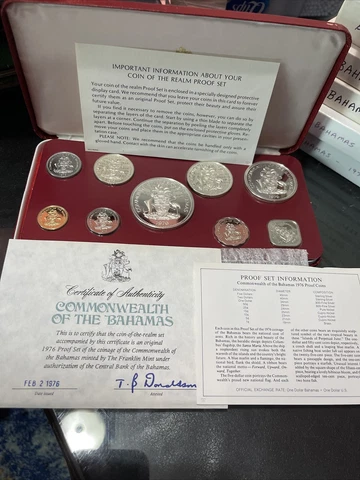 1976 Bahamas Proof Set 9 Coin - Franklin Mint Cover