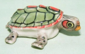 Figura de animal de porcelana en miniatura Klima verde y roja tortuga L061 - Imagen 1 de 1