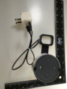 Amazon Echo Dot 2nd Generation Smart Speaker - White RS03QR + Hanger/USB Cord (B - Picture 1 of 6