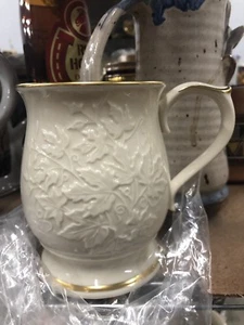 Vintage Lenox Mug Gold Embossed Poinsettia Leaves 24k Gold Trim Holiday RARE Coa - Picture 1 of 7