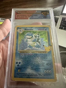 Blastoise 2/102 Celebrations: Classic Collection Holo. 2021 - Picture 1 of 1