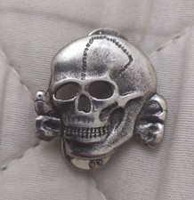 Spilletta Pin Teschio Skull and Bones