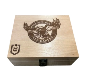 414043 MANLY SEA EAGLES NRL TEAM WHISKY WHISKEY STONE SET WITH TONGS IN GIFT BOX - Picture 1 of 3