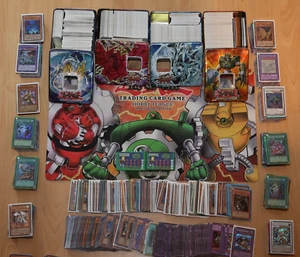 Sammlung 100 Yu-Gi-OH Karten + 1 BOOSTER mit 20 Rare/Holo/Ultra/Secret fürs Deck - Bild 1 von 3