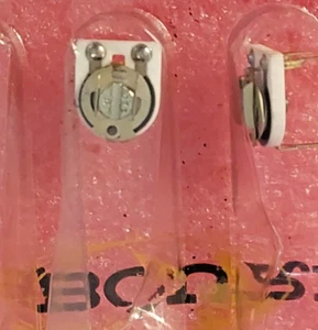 1pcs Bourns Trimming Potentiometer 470Ω 471 3359P / VA05 20% 0.5W 3/8" - Imagen 1 de 1