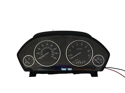 Medidores del panel de instrumentos del velocímetro 2012-2016 BMW 320I 328I 55.239 millas Foto 1 de 3