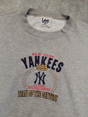 Lee Sport New York Yankees Vintage 90s Embroidered Pullover Sweatshirt Size L/XL - Image 1 of 4