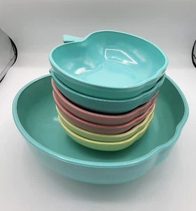 Hazel Atlas glass serving bowl set - Apple design in pastel colors. - Picture 1 of 9