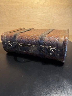 Vintage Wooden Storage Box Luggage Suitcases Decorative Trunk Organizer - Image 1 of 4