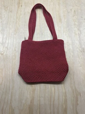 Bolso de Hombro The Sak Rojo Mediano Cereza Navidad Hobo Tejido Clásico Bolsillos Forrado Foto 1 de 4