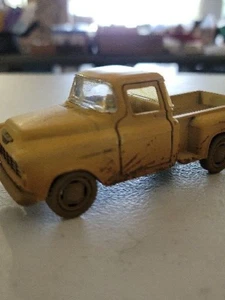 5" Kinsmart 1955 Chevy Stepside Pickup Truck Muddy Diecast Model 1:32 CREAM - Picture 1 of 5