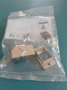 Keystone Stecker/Adapter Kupplung Cat 6A RJ45 Buchse 1:1 geschirmt Metall - Bild 1 von 2