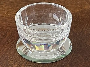 Small Octagonal Cut Crystal Ring Trinket Dish Or Salt Cellar with 2” Mirror - Picture 1 of 5