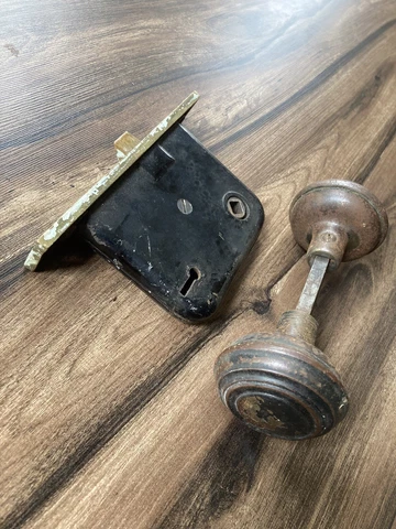 1890’s Victorian Era Door Latch And Knobs Cover
