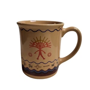 Pendleton Spirit Quest 18 oz. Taza de té café beige tostado con jeroglífico rojo - Imagen 1 de 5