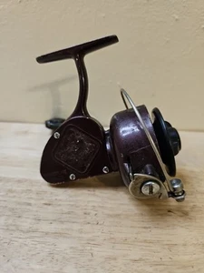 Vintage Shakespeare 2062 DD, Fishing Reel, Used, Missing Badge Made In USA (O2) - Picture 1 of 5