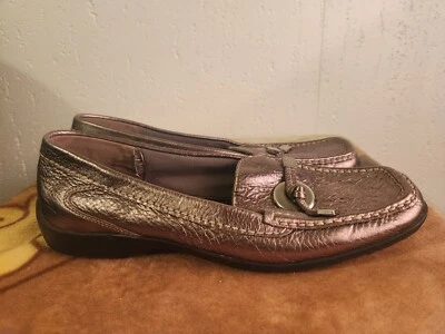 Liz Claiborne Africa Womens sz 8.5 Gold Leather Slip On Loafers Shoes #48 - Image 1 of 4