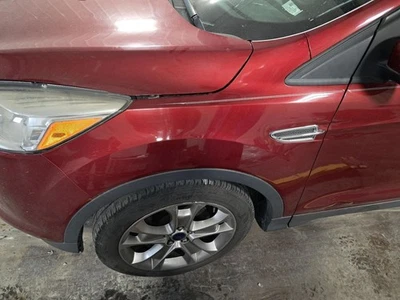 2013 Ford Escape Driver Left Fender Red Used 4DR SUV Local Pick Up Only — 第 1/4 张图片