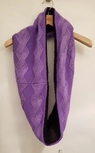 Ivivva NWT Glow Warm Up Scarf PWPU/PRPU/BLK Purple & Black O/S - Picture 1 of 6