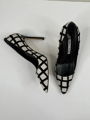 Zapatos de tacón de aguja MANOLO BLAHNIK 37.5 7.5 blanco negro ventana pelo de pony pantorrilla Foto 1 de 4