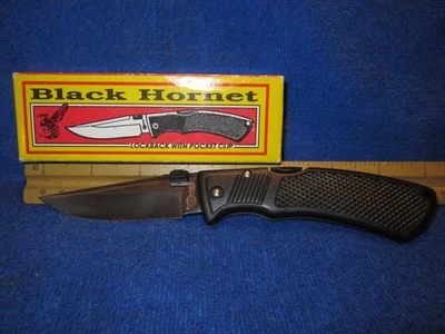 Vintage UNITED CUTLERY BLACK HORNET knife. UC723.  New in box, made in Taiwan. - Image 1 of 4