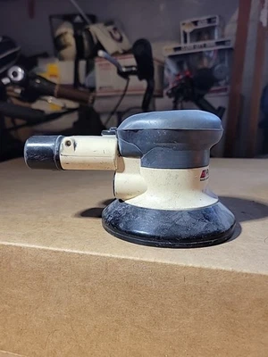 Lijadora desplazada Hutchins 600 5/16" 6". Usado bueno solo para piezas Foto 1 de 4