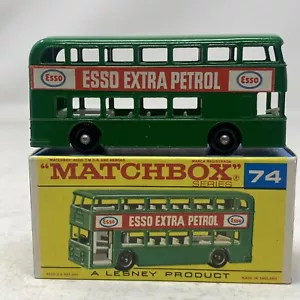 Matchbox No.74 Daimler Bus - Green - Picture 1 of 15