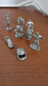 Juego de 8 fichas de peltre de repuesto de NFL MONOPOLY MONOPOLY - Imagen 1 de 4