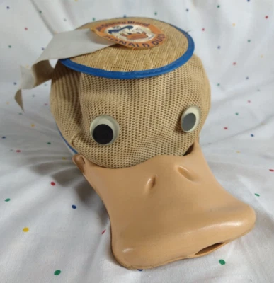 Gorra de malla vintage del pato Donald Disneyland años 70 talla M Walt Disney ST2 Foto 1 de 4