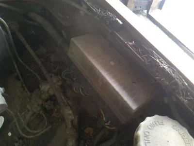 Motor de caja de fusibles Trooper 1986 1466730 Foto 1 de 4