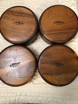 Juego de cuencos de madera natural para bodega - Juego de 4, 6" de diámetro x 2" de profundidad. Foto 1 de 4