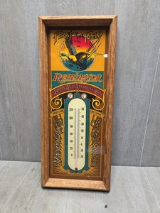 Vintage 80er Jahre, Remington Waffen und Munition Eiche gerahmt und Glasthermometer. - Bild 1 von 8