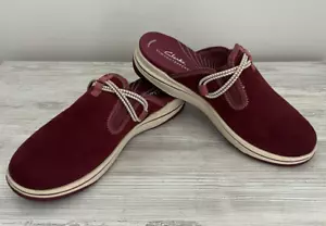 Zoccoli slip-on Clarks Cloudsteppers nuovi porta brezza bordeaux taglia 7 - Foto 1 di 10