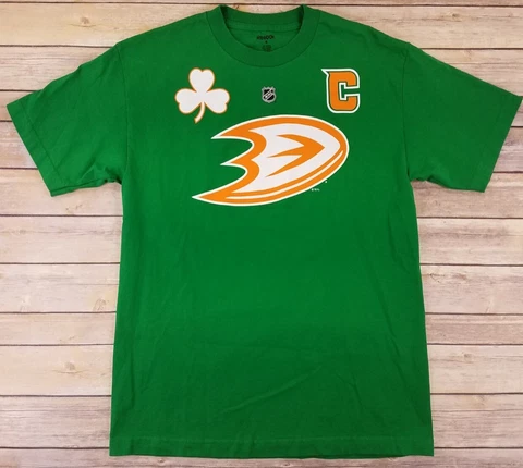 Anaheim Ducks NHL Reebok Ryan O’GETZLAF #15 Graphic T-Shirt Size M Green B52 Cover