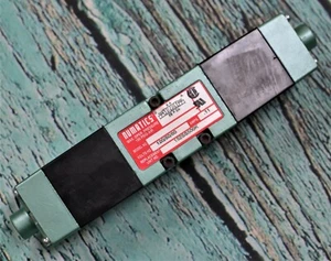 NUMATICS 152SS500K000030 VÁLVULA SOLENOIDE/COLECTOR 228-702B 120V - Imagen 1 de 6