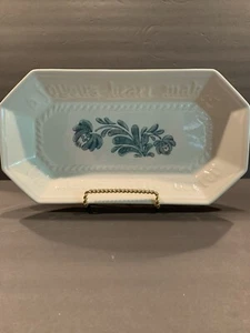 Pfaltzgraff Yorktowne Green Bread Tray or Server "A JOYOUS HEART" 12 1/2 inches - Picture 1 of 5