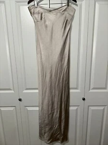 Altar'd State trägerloses langes formelles seidenähnliches Kleid L neu mit Etikett - Bild 1 von 7