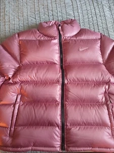 Nike x Drake NOCTA Sunset Puffer Jacket Black Men's Size XL Pink Sold Out Rare - Bild 1 von 9