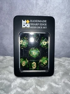 MDG D20 Elixier Liquid Core Würfel Aegis of Hope flüssig gefüllt 7 Stück Set grün - Bild 1 von 3