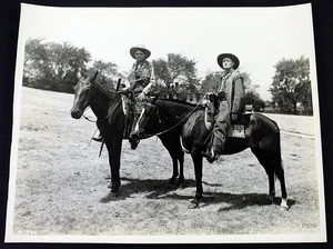 1930 Vintage Cowboy Pony Express Reiter Parade Foto Festzug des Reisefortschritts - Bild 1 von 4