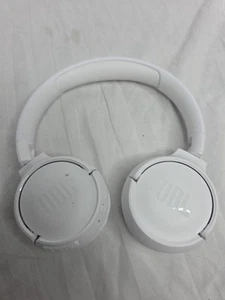 JBL Tune 520BT, Auriculares Inalámbricos On-ear Blanco (AKI) - Imagen 1 de 8